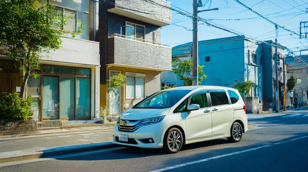 街中で新型フリードを見ないのは本当か